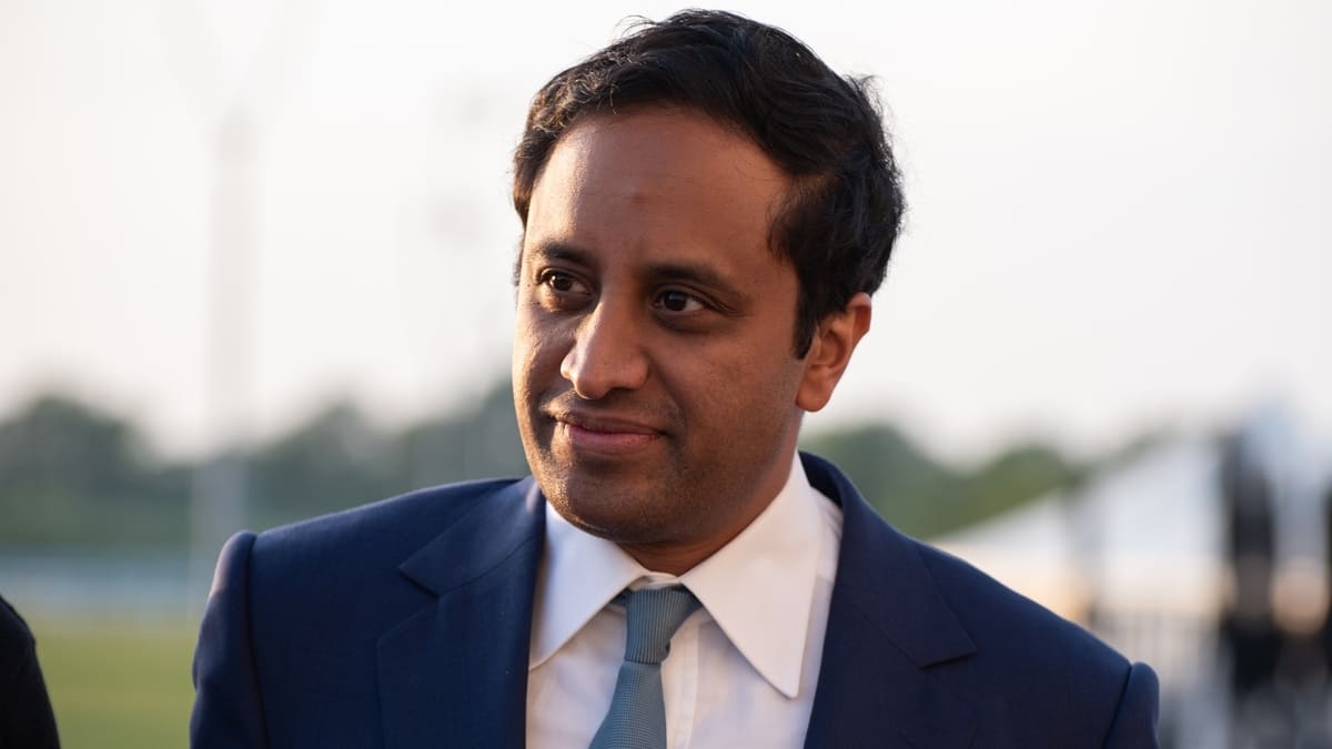 Reform UK Wants to Pay the Public to Report Illegal Workers